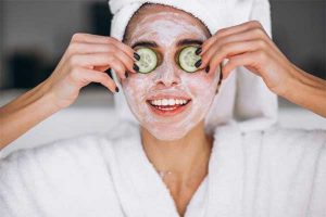 ماسک خیار خانگی برای شفاف شدن پوست و جوان کننده پوست صورت